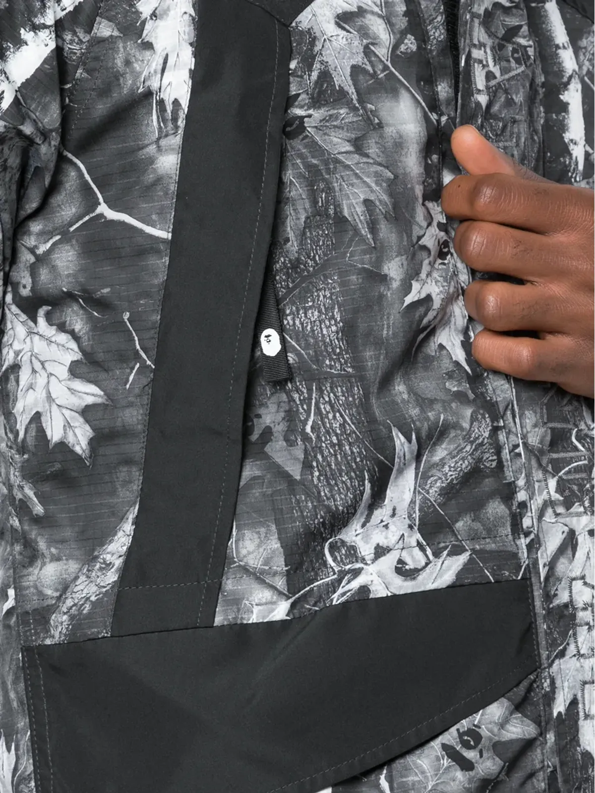 A BATHING APE® フォレストカモ スノーボードジャケット - 画像5