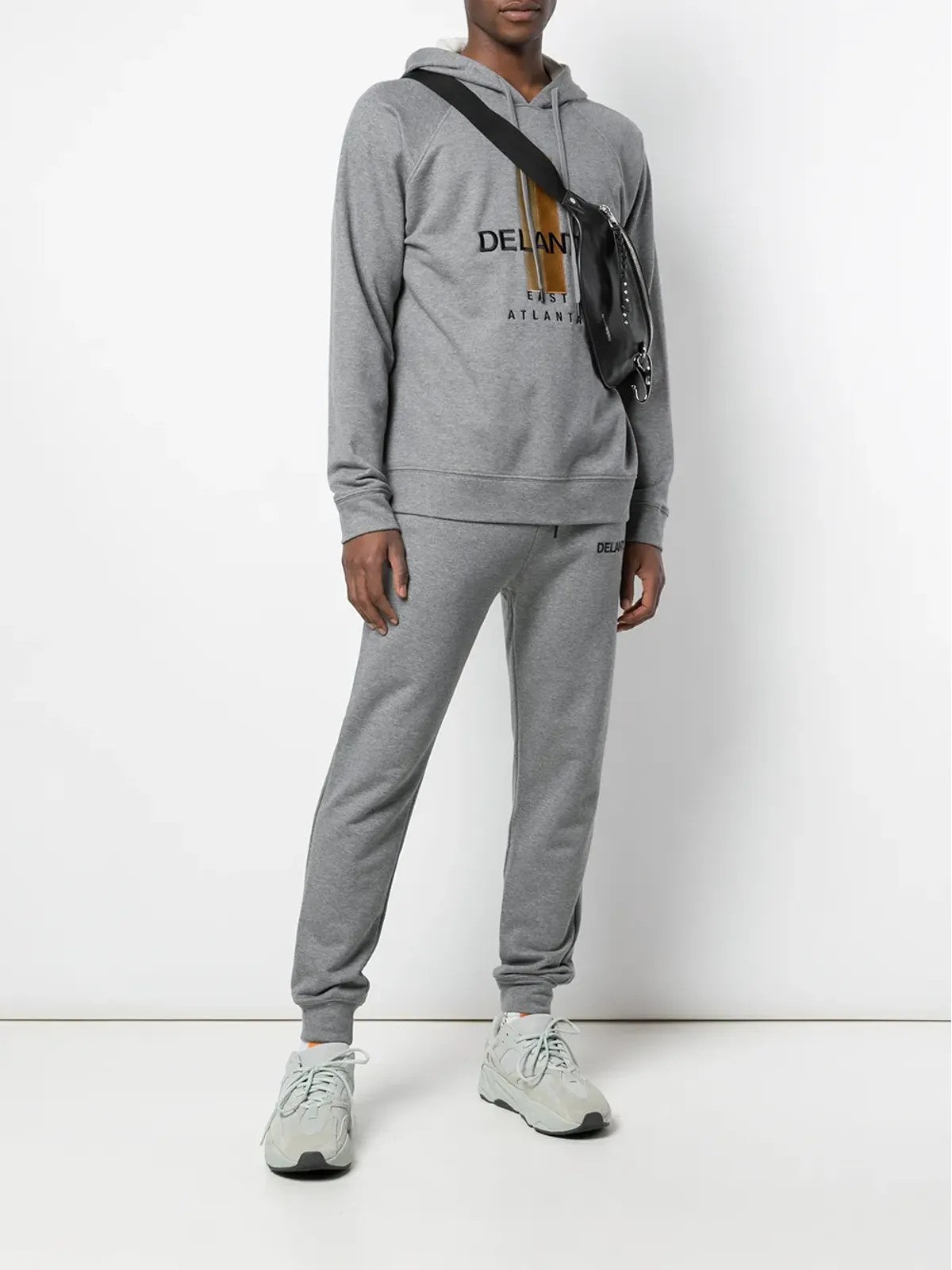 Delantic East Atlanta Runway フリースフーディー グレー - 画像2