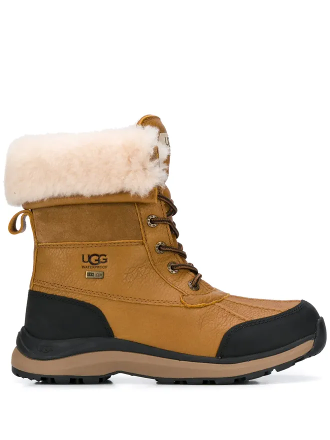 UGG UGG シアーリングライニング レースアップ ブーツの商品画像