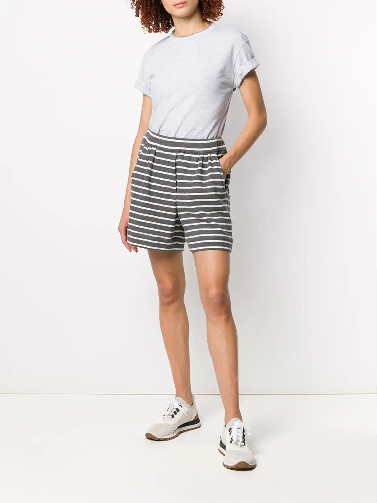 Brunello Cucinelli ラウンドネック・ビーズ付きTシャツ（グレー） - 画像2