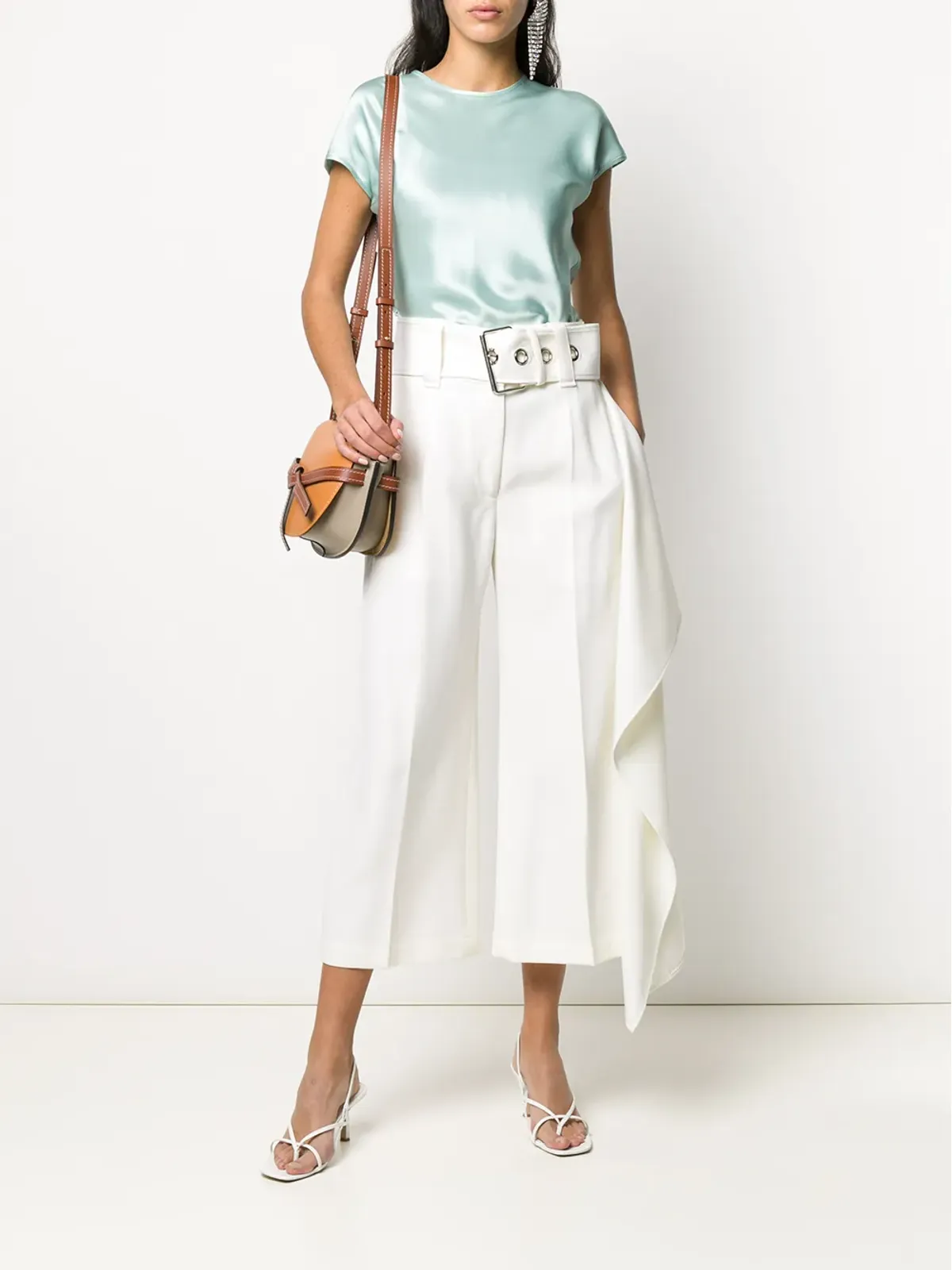 JW Anderson ベルト付きクロップドパンツ - ホワイト - 画像2