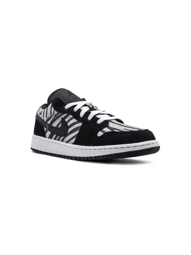 Jordan Kids Jordan Kids Air Jordan 1 Low Zebra スニーカーの商品画像