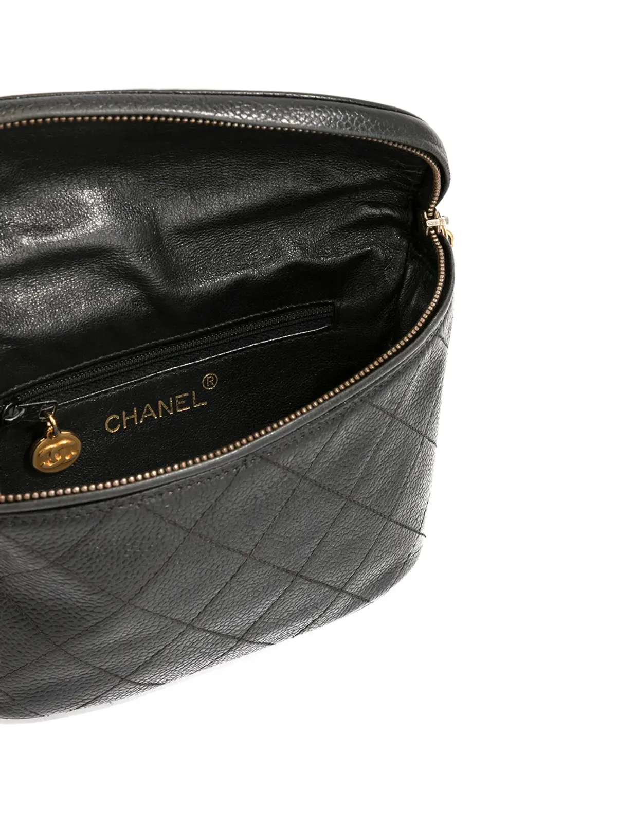 CHANEL Vintage ダイヤモンドキルティング ベルトバッグ ブラック - 画像5