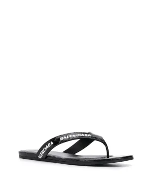 Balenciaga クロコダイルエフェクト オールオーバーロゴ サンダル - ブラック - サムネイル2