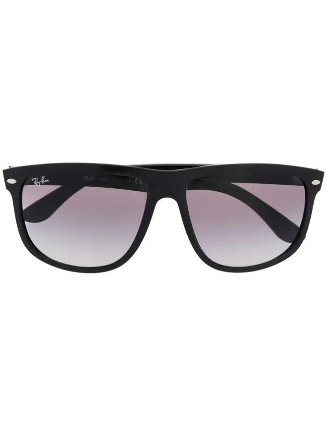 Ray-Ban Ray-Ban RB4147 オーバーサイズ サングラス ブラックの商品画像