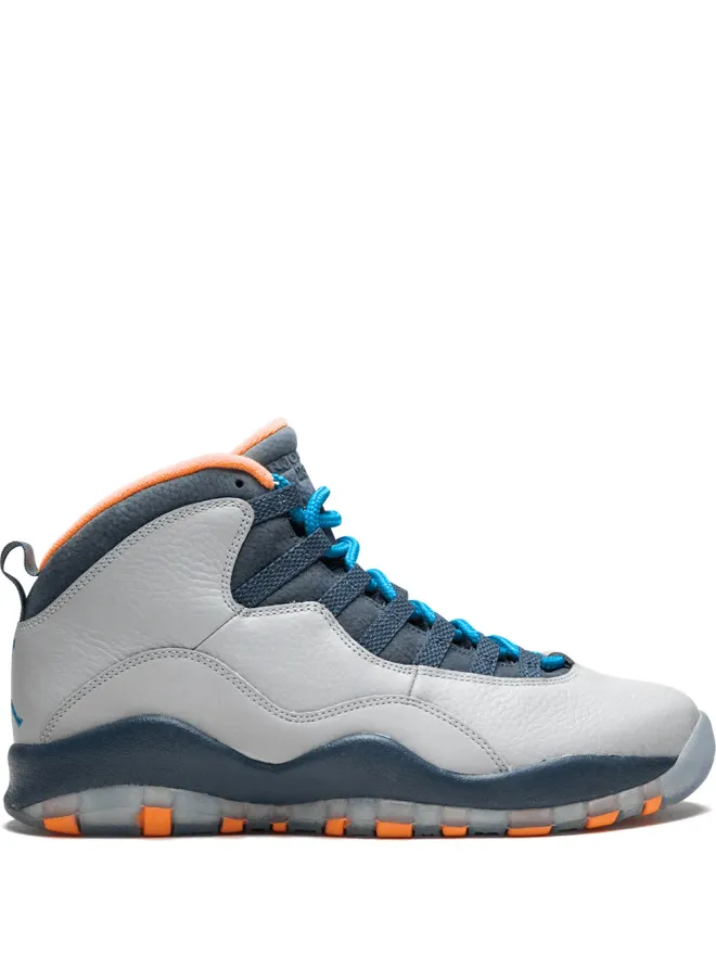 Jordan Jordan エアジョーダン レトロ 10 ボブキャッツ スニーカーの商品画像