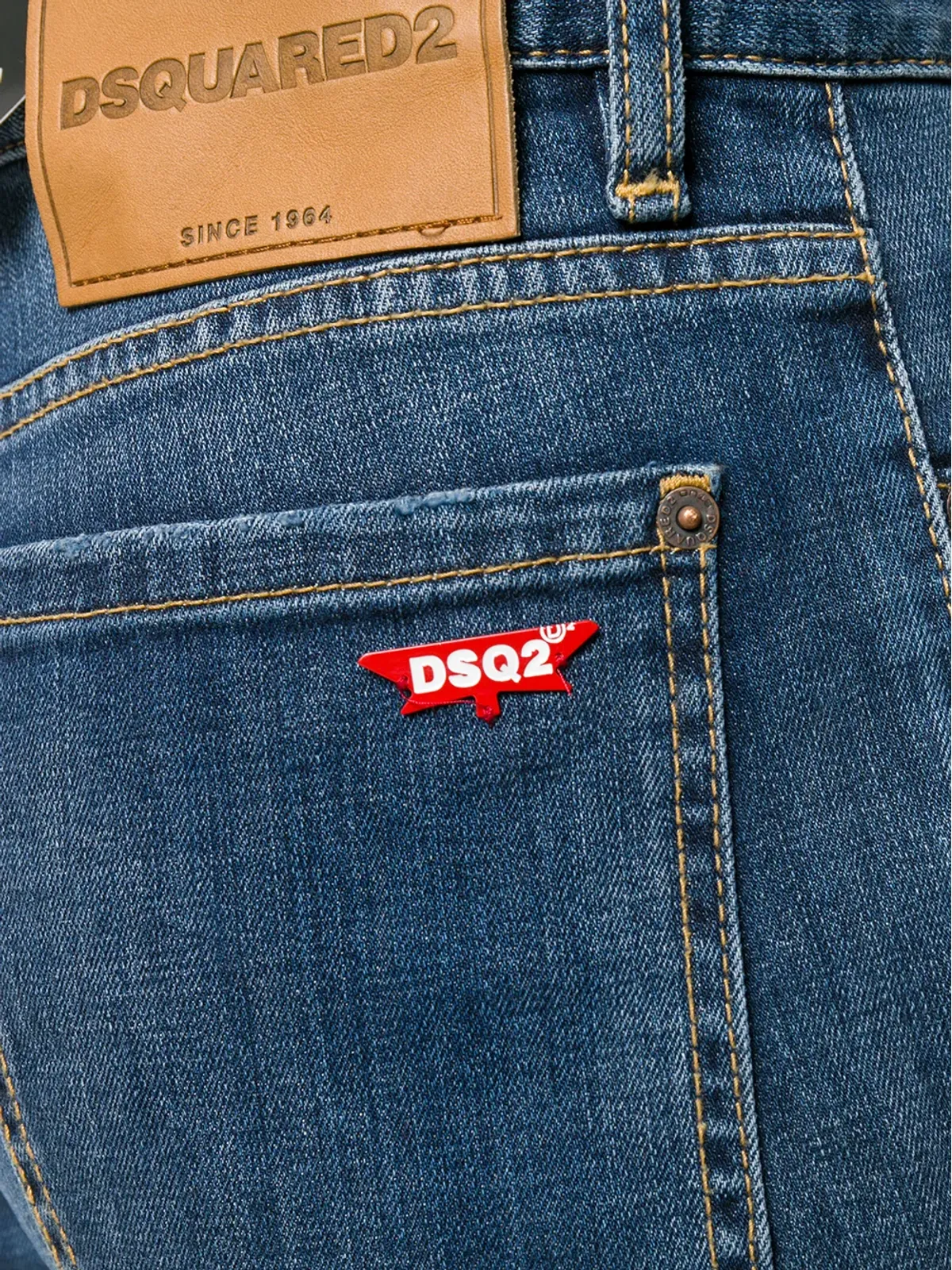 DSQUARED2 ウォッシュドクロップドジーンズ - 画像5