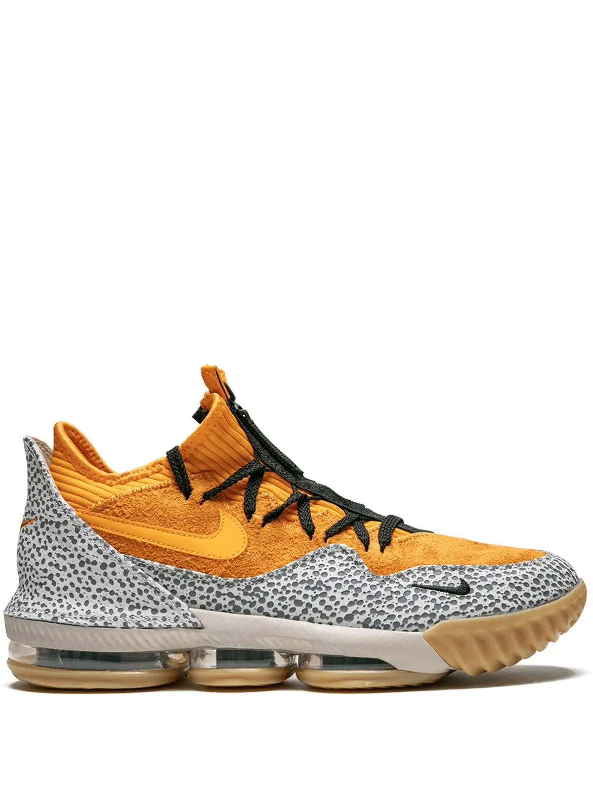 Nike atmos コラボ レブロン XVI Low AC Safari スニーカー - 画像1