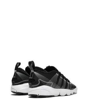 Nike エア フットスケープ モーション スニーカー - サムネイル3