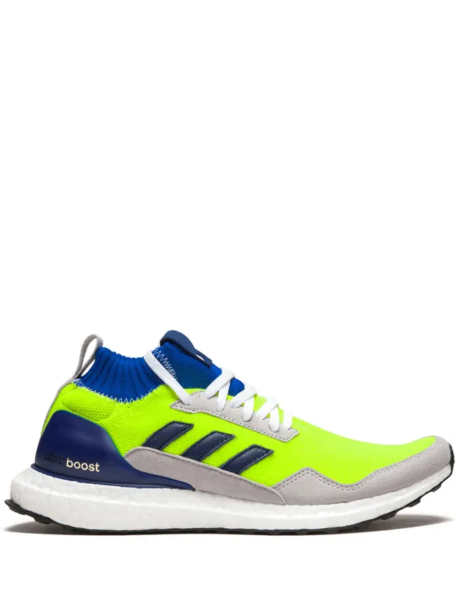 adidas adidas UltraBOOST Mid スニーカーの商品画像
