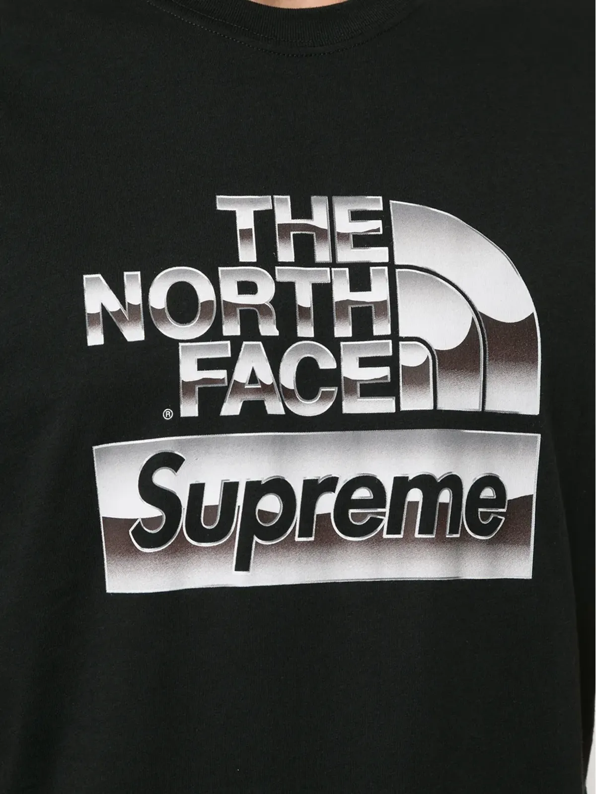 Supreme TNF メタリック ロゴ Tシャツ - 画像5