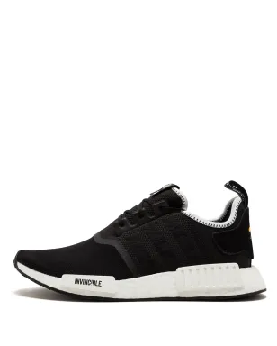 adidas x Invincible x Neighborhood NMD_R1 スニーカー - サムネイル1