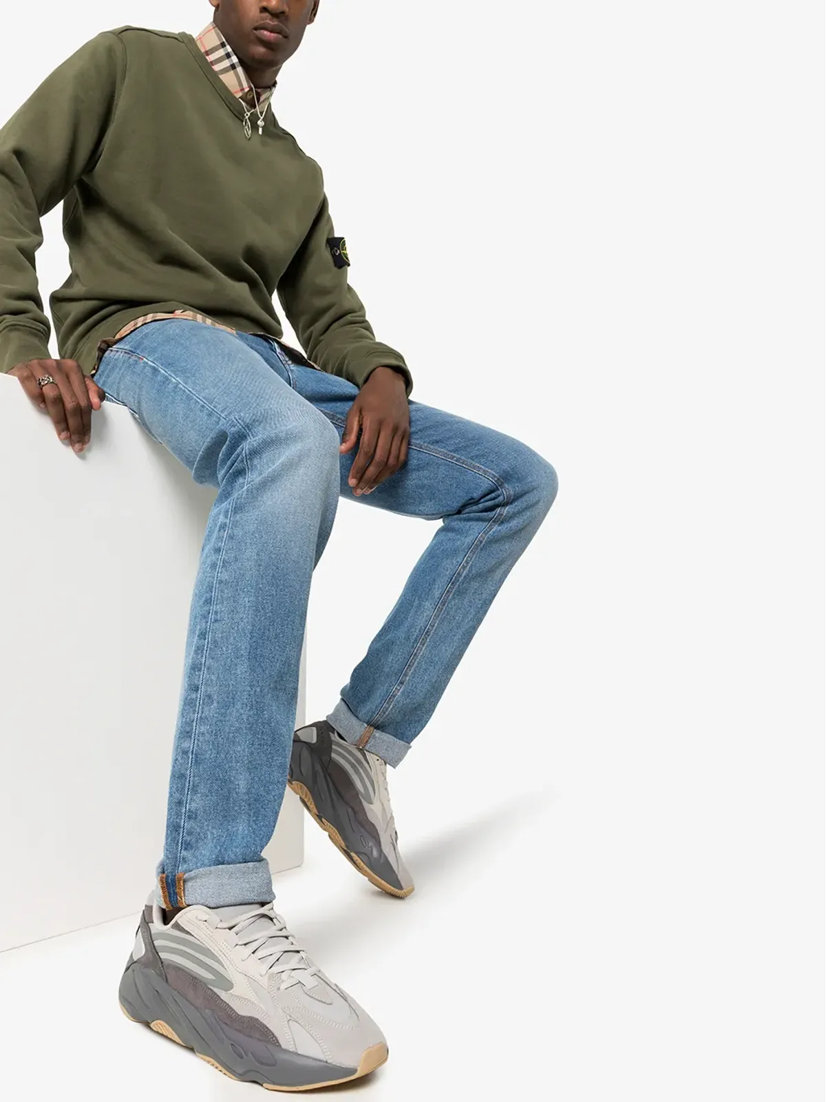 adidas Yeezy Boost 700 V2 Tephra スニーカー - 画像2