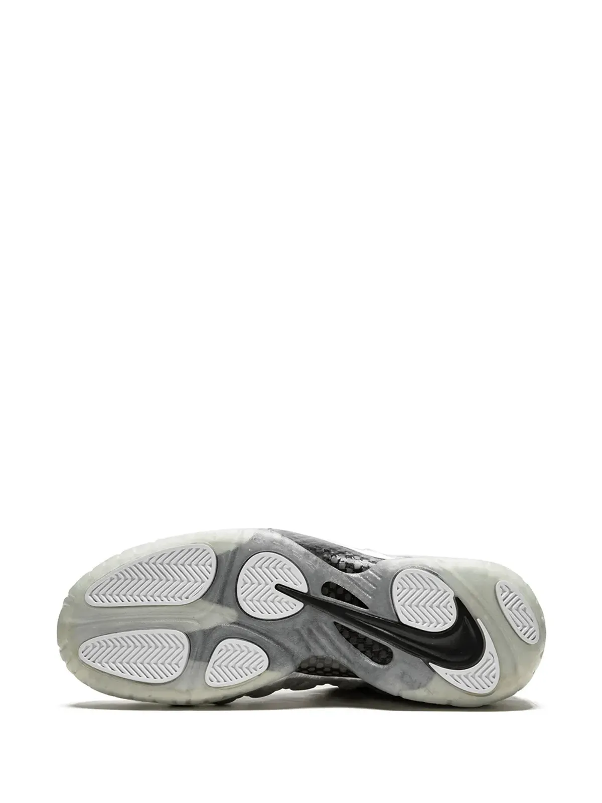 Nike Air Foamposite Pro \"Silver Surfer\" sneakers - 画像4