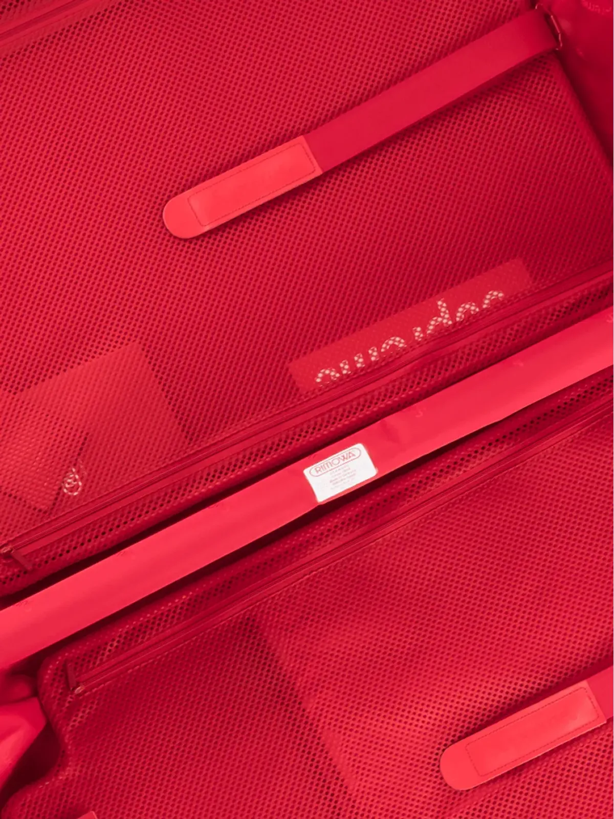 Supreme x Rimowa Topas Multiwheel スーツケース - 画像3