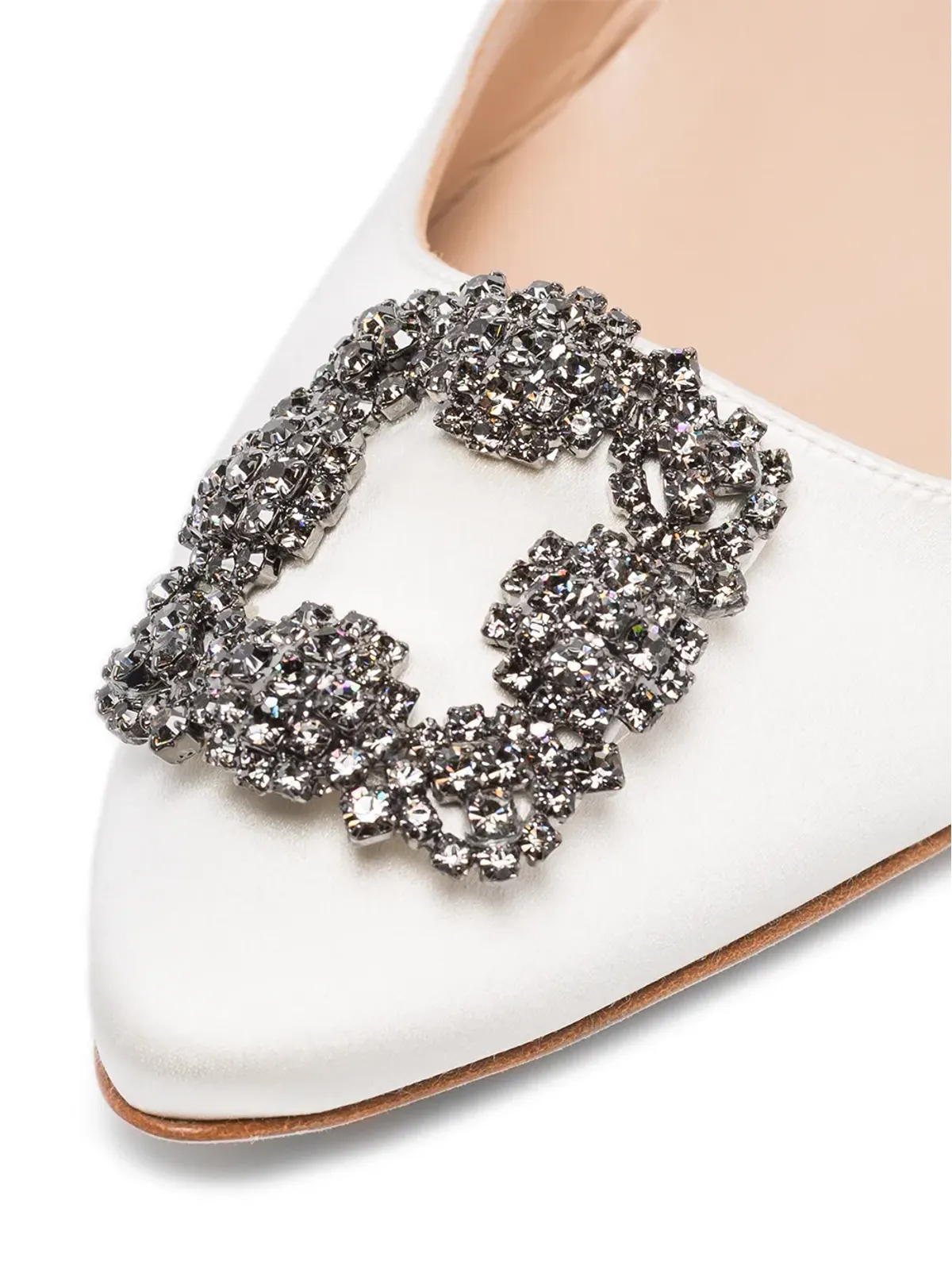 Manolo Blahnik Hangisi クリスタル装飾のサテンパンプス - 画像4