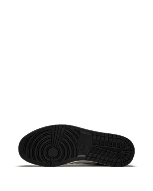 Jordan エアジョーダン 1 レトロハイ OG ジムレッド スニーカー - サムネイル4