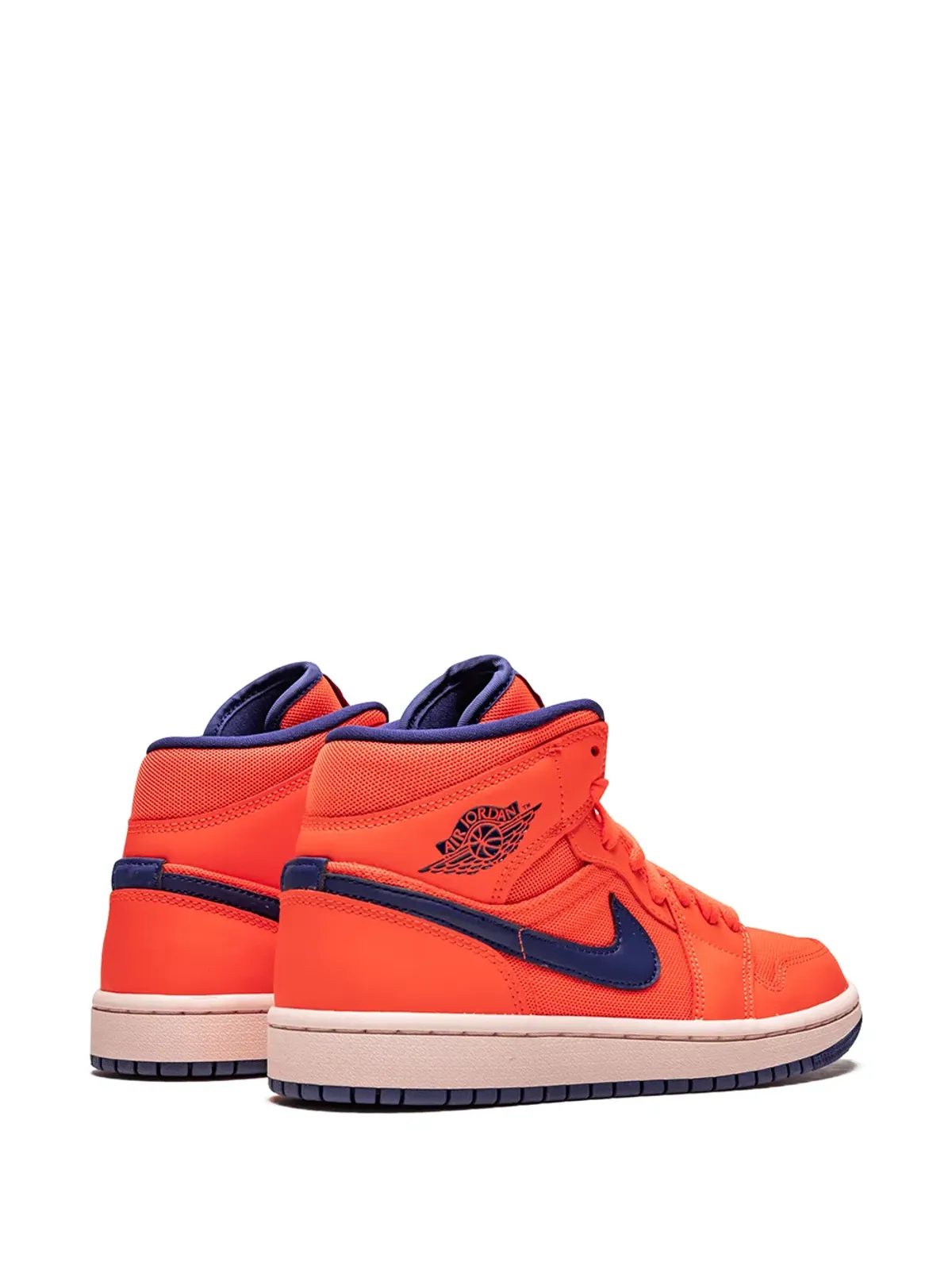 Jordan エアジョーダン 1 ミッド ターフオレンジ スニーカー - 画像3