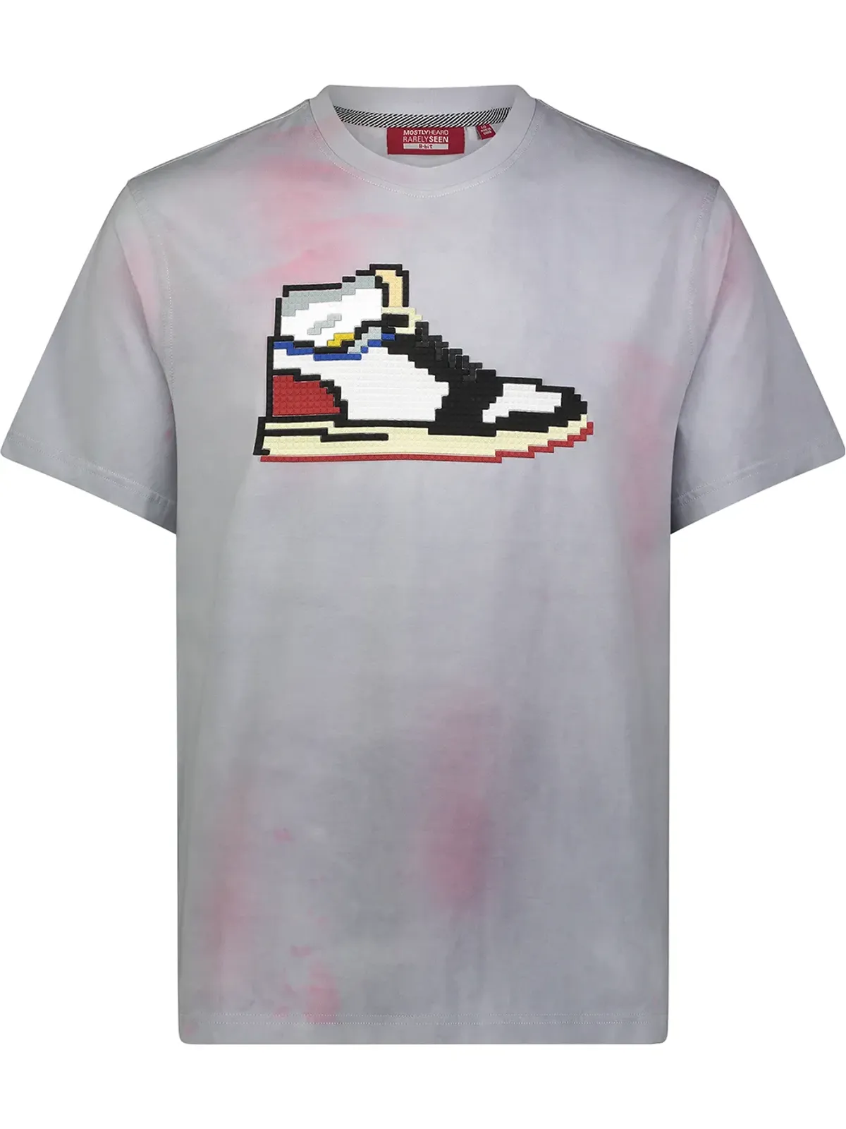 Mostly Heard Rarely Seen 8-Bit スニーカー柄プリント Tシャツ - 画像1