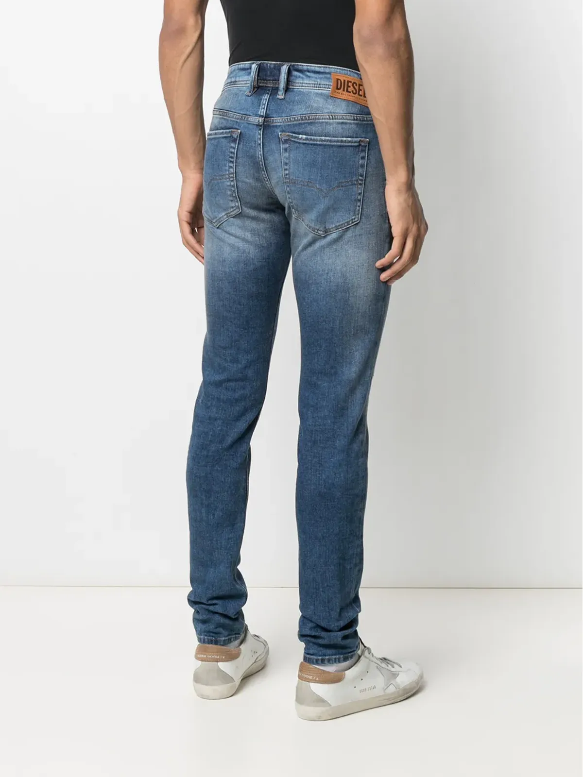 Diesel Sleeker ミッドライズ スリムカット ジーンズ - 画像4