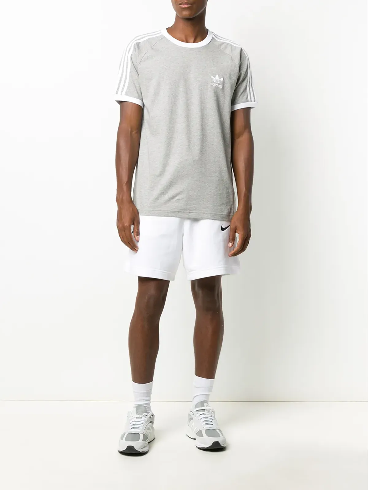 adidas スリーストライプス ロゴ Tシャツ - 画像2