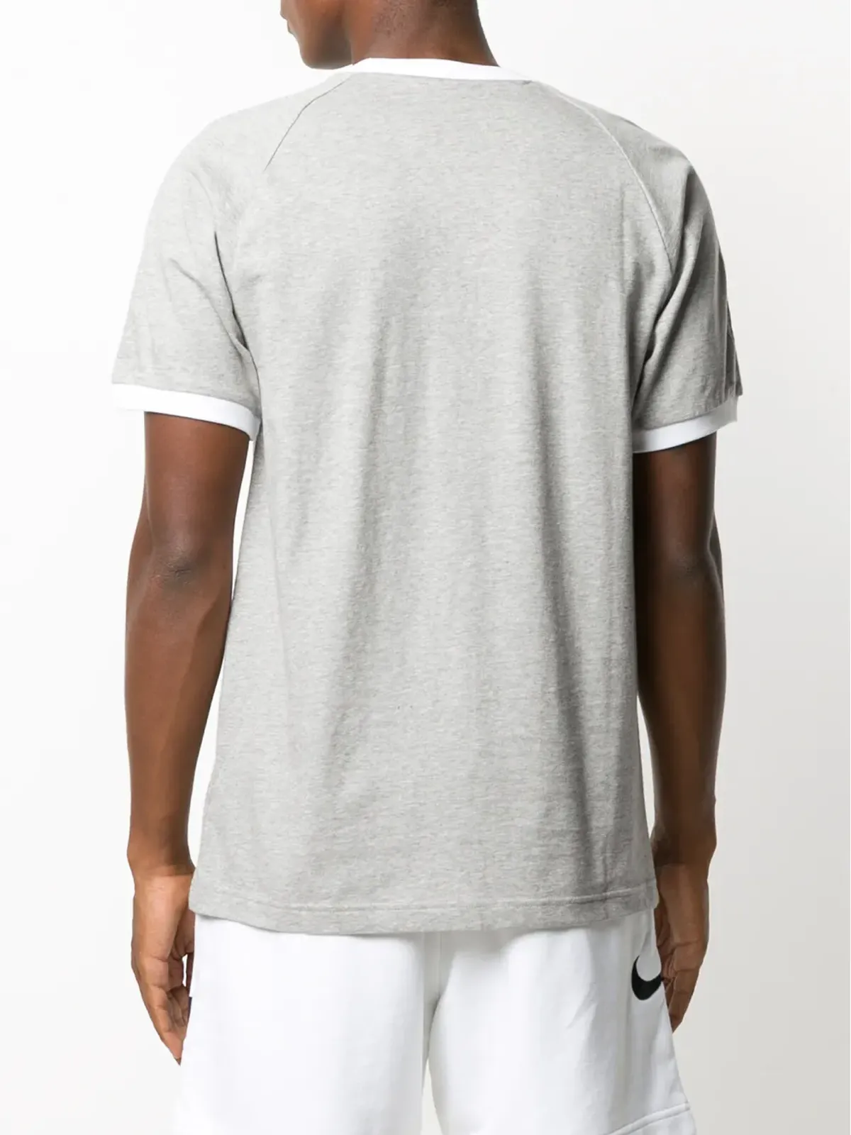 adidas スリーストライプス ロゴ Tシャツ - 画像4
