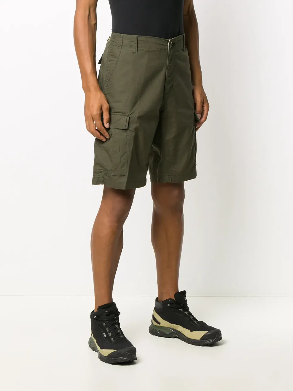 Carhartt WIP サイドロゴパッチショーツ - 画像3