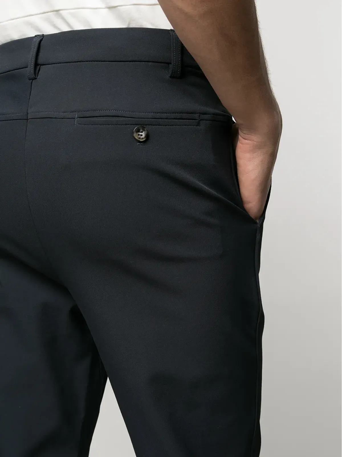 3.1 Phillip Lim ミッドライズ・テーパードパンツ - 画像5