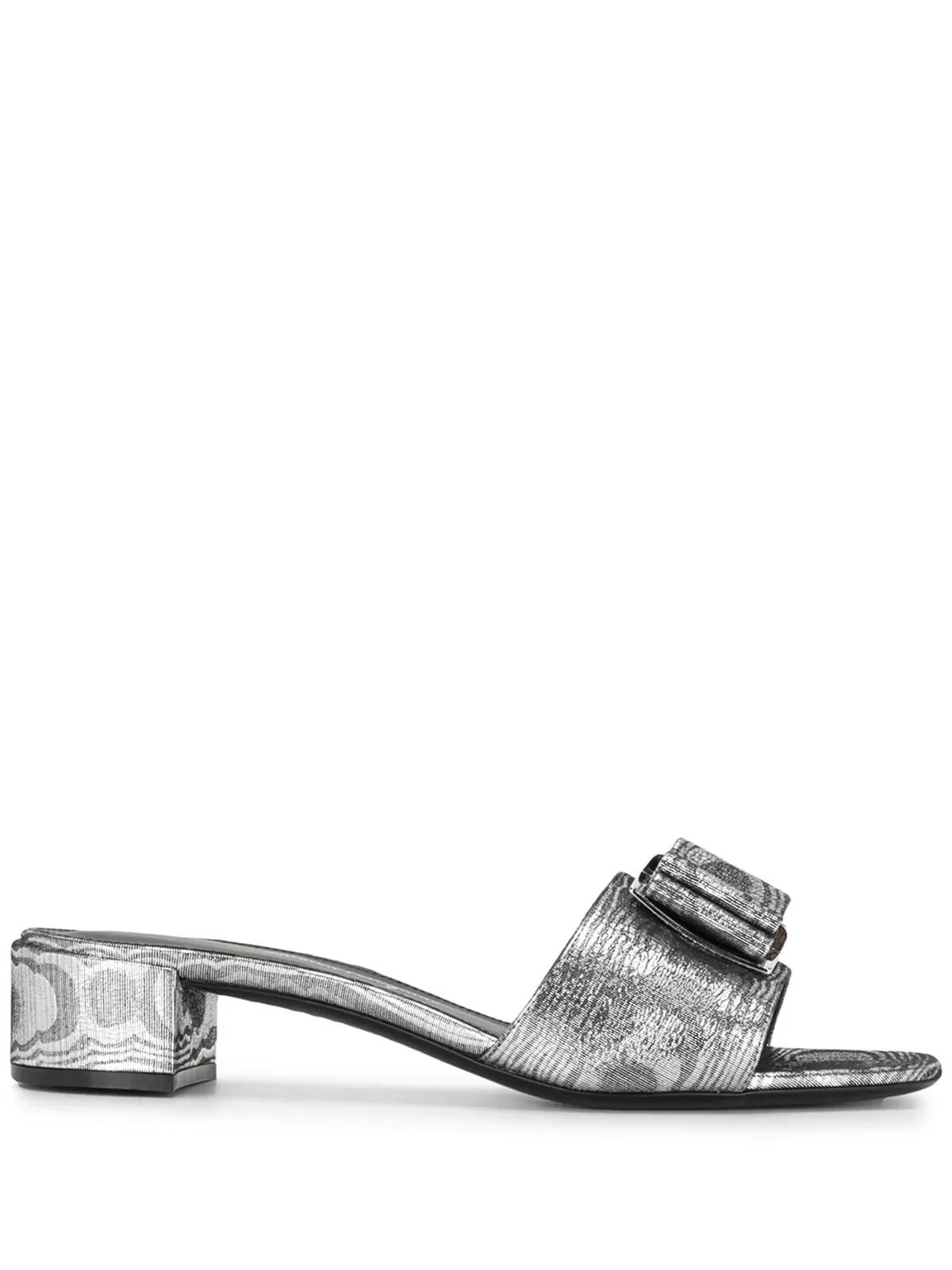Ferragamo ダブルボウサンダル - 画像1
