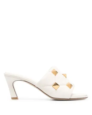 Valentino Garavani ロックスタッド キルテッド サンダル - サムネイル1