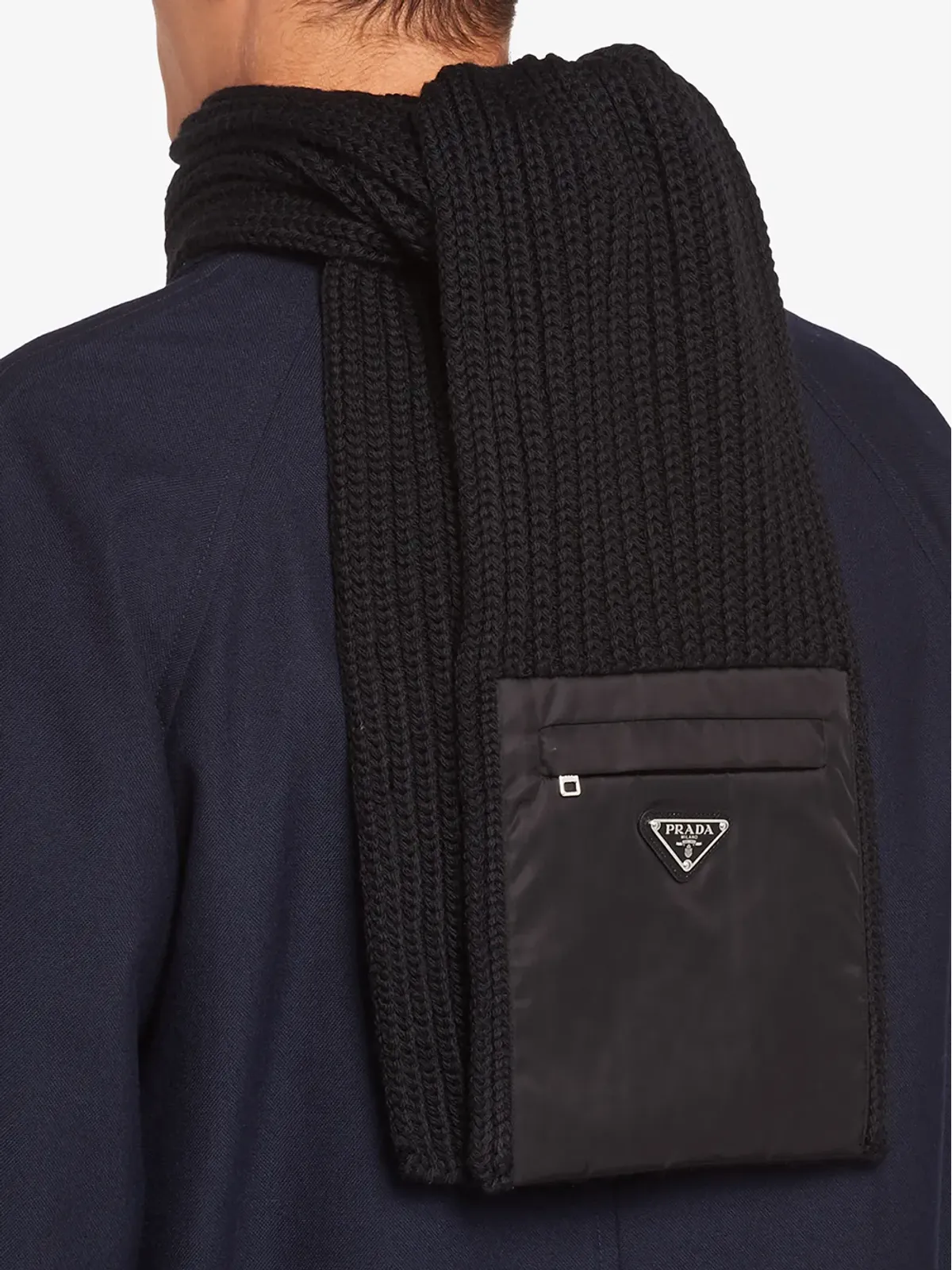 Prada 黒のシェーカー編みニットスカーフ - 画像2