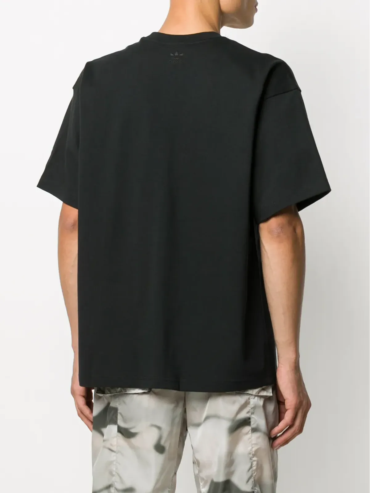 adidas x Pharrell Williams ショートスリーブTシャツ - ブラック - 画像4