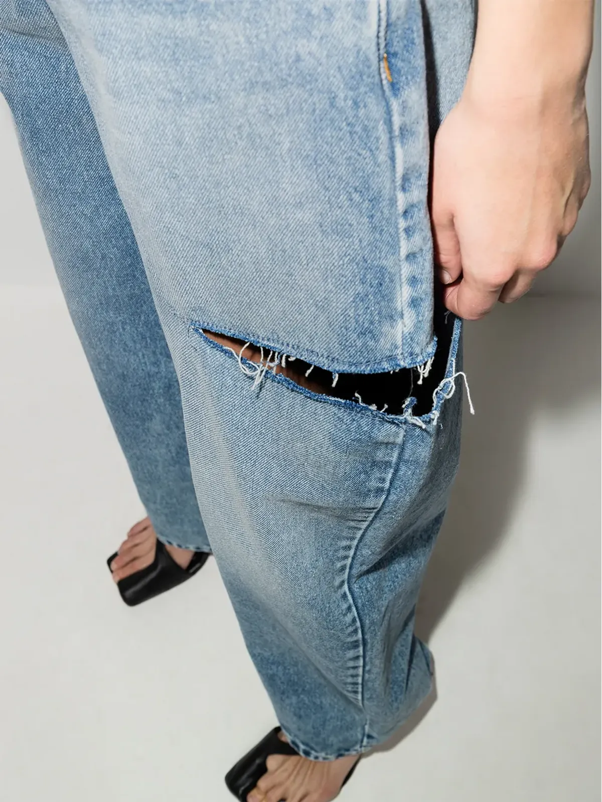 Maison Margiela ハイウエスト テーパードジーンズ - 画像4