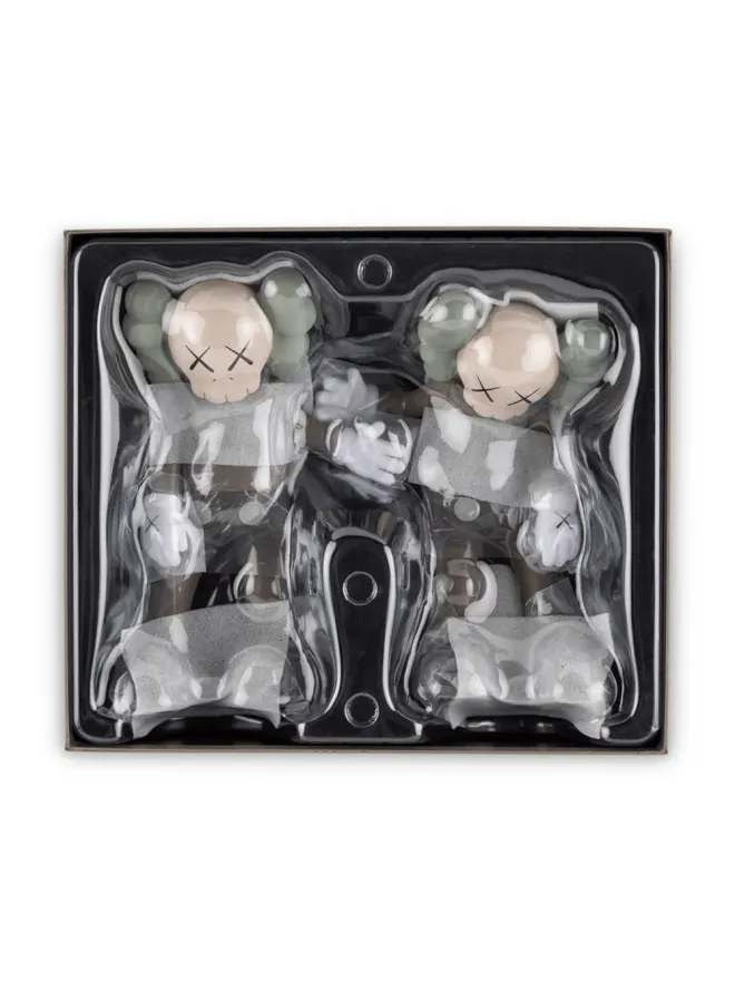 KAWS KAWS Along The Way フィギュア ブラウンの商品画像