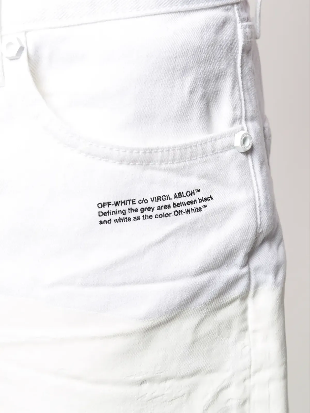 Off-White ディップドヘム デニムショーツ - 画像5
