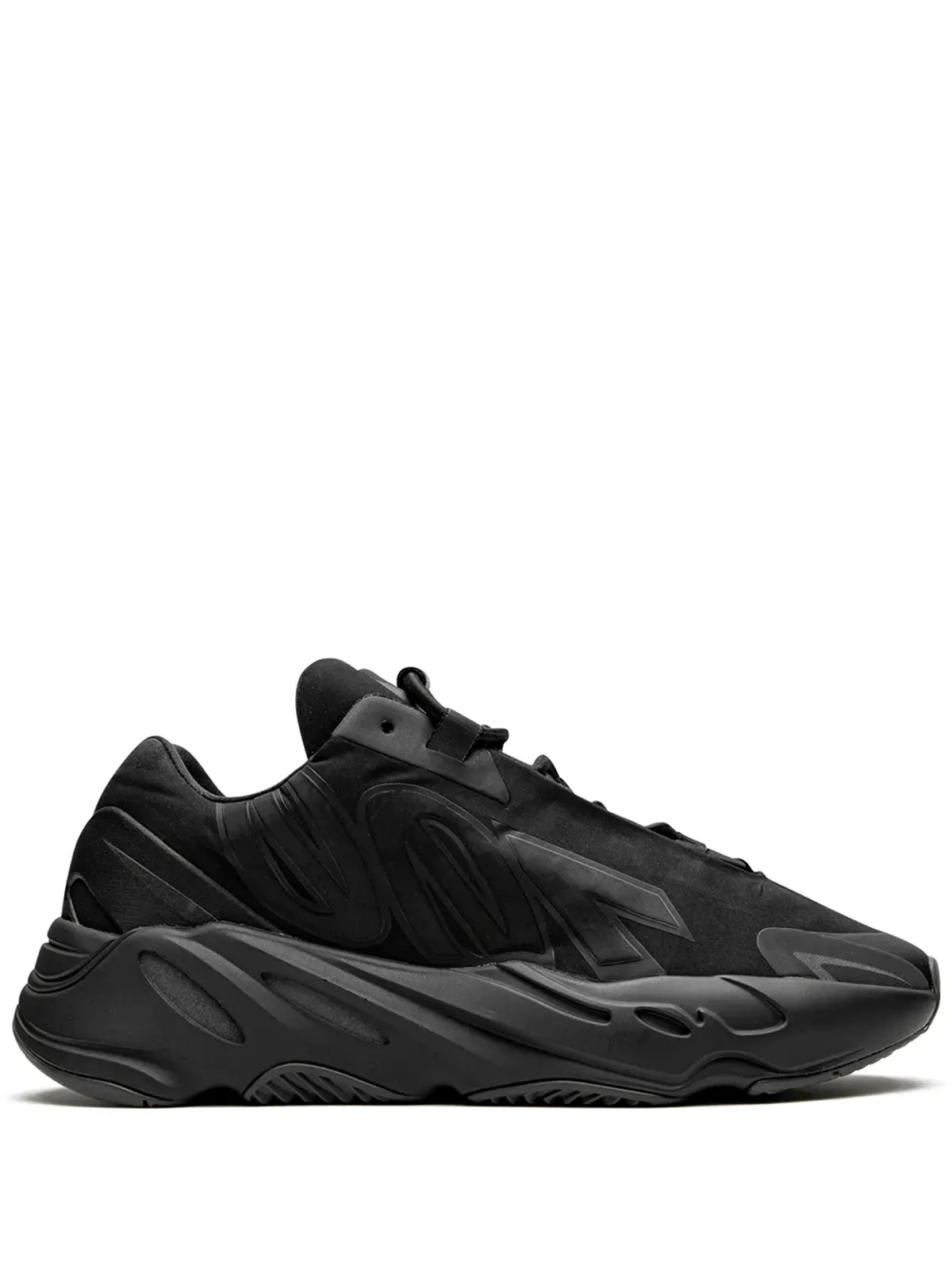 adidas Yeezy Boost 700 MNVN トリプルブラック スニーカー - 画像1