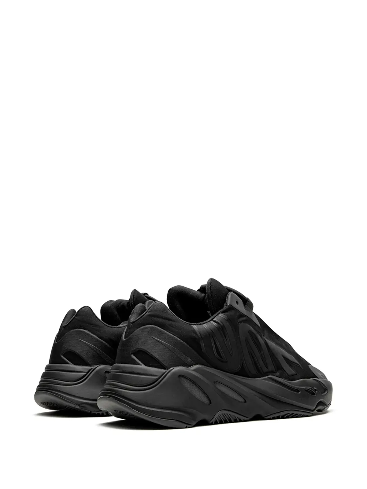 adidas Yeezy Boost 700 MNVN トリプルブラック スニーカー - 画像3