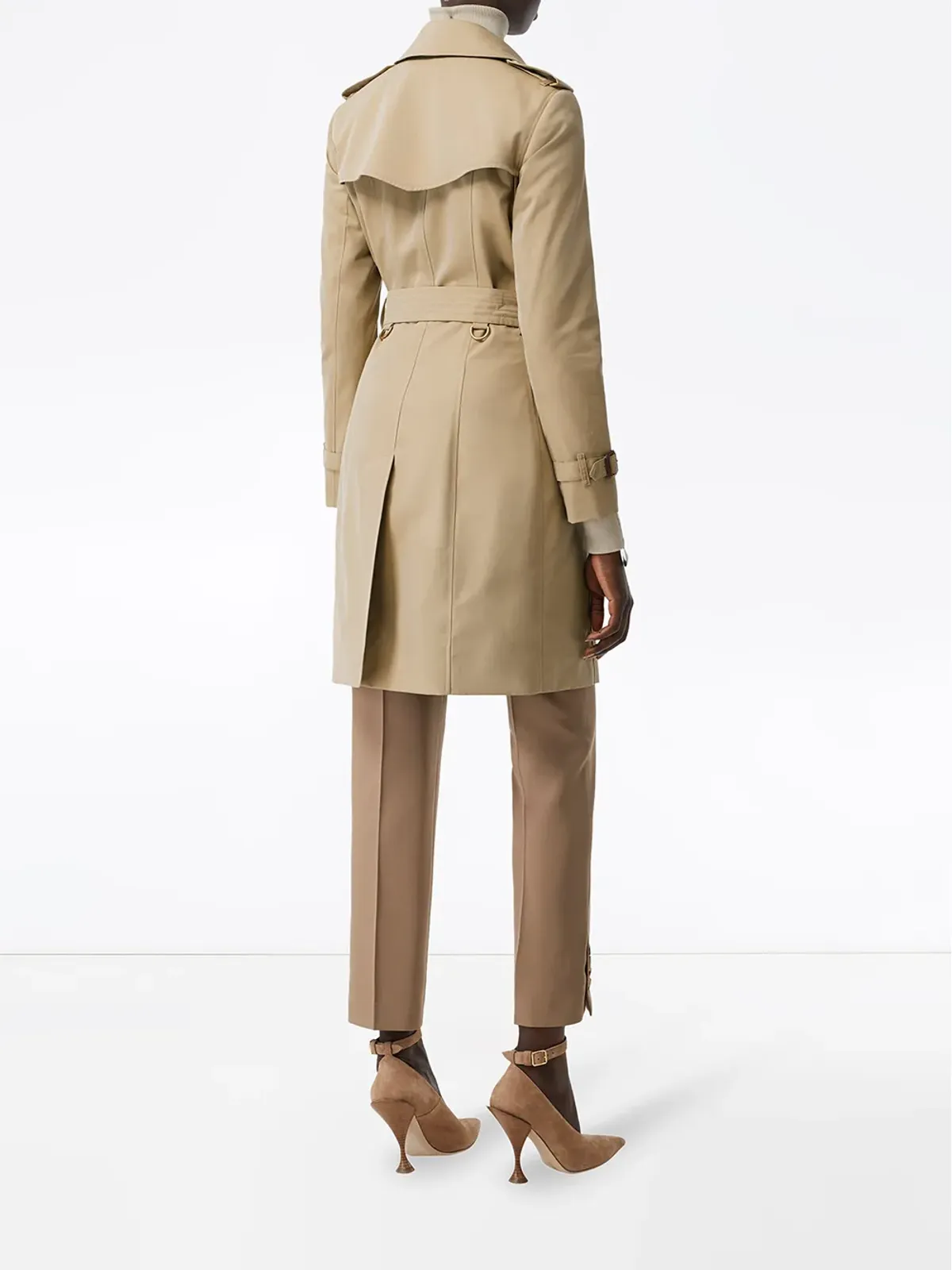 Burberry チェルシー ヘリテージ ダブルブレスト トレンチコート - 画像4