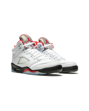 Jordan Kids Air Jordan 5 Retro "Fire Red Silver Tongue" スニーカー（ホワイト） - サムネイル2