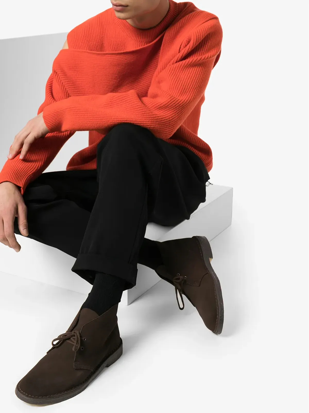 Clarks Originals ブラウンスエード デザートブーツ - 画像2