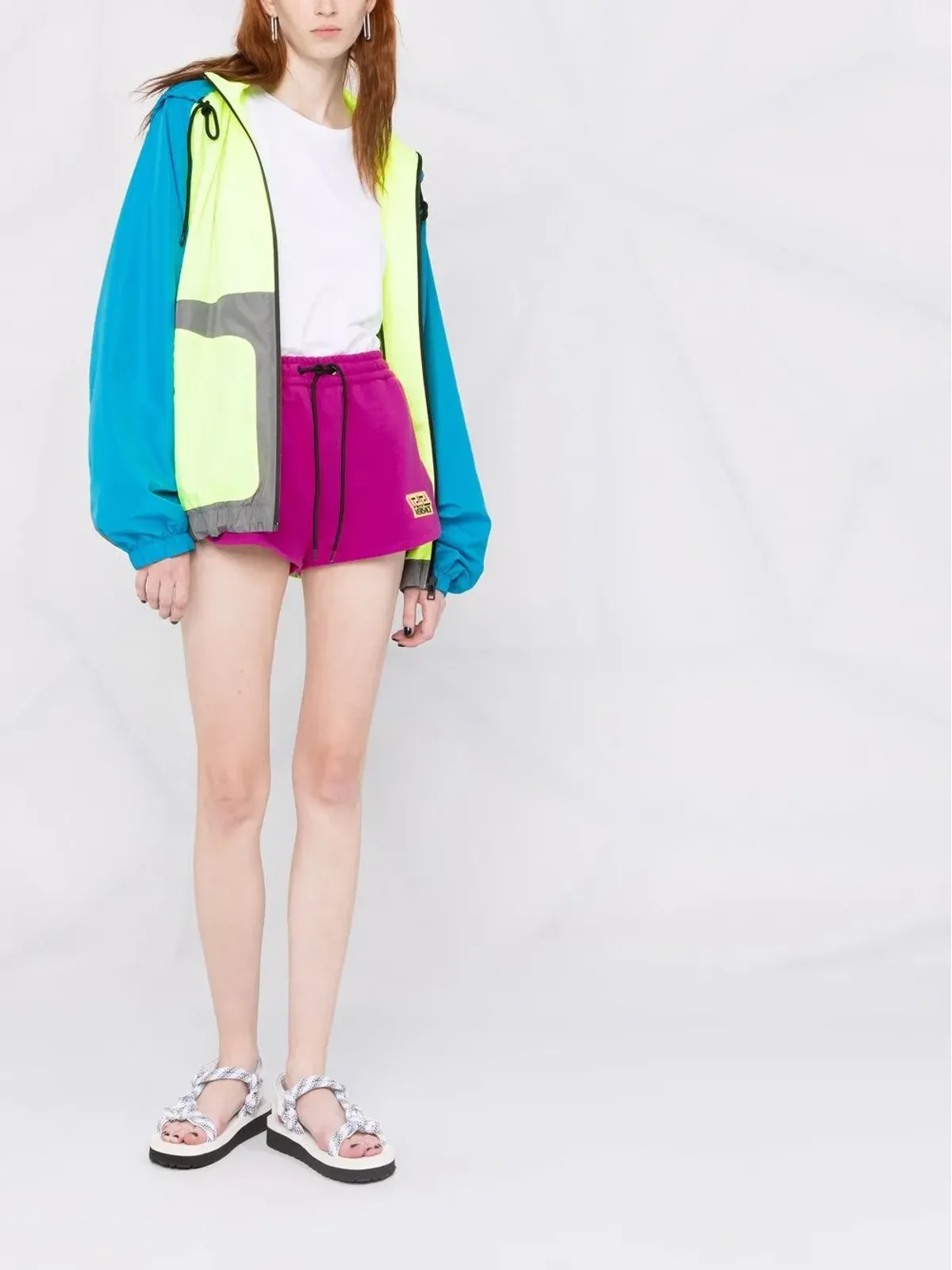 Versace ロゴパッチ トラックショーツ ピンク - 画像2