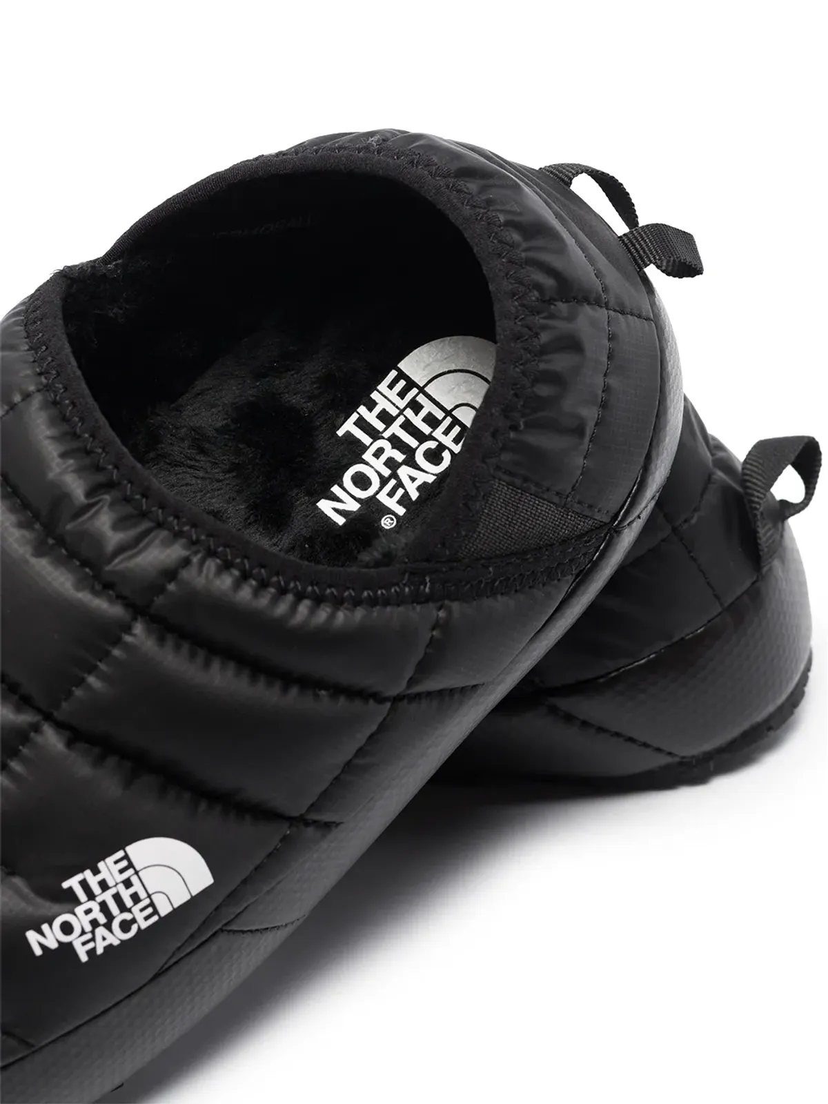 The North Face サーモボール トラクション パッド入りスニーカー ブラック - 画像2