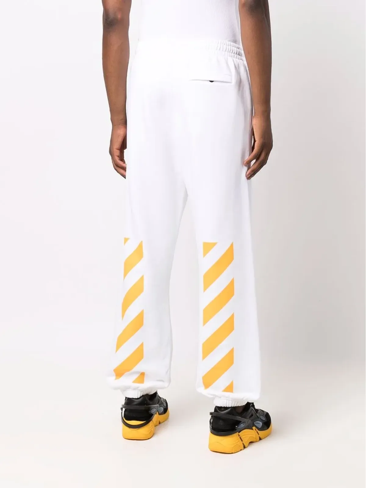 Off-White カラヴァッジョ絵柄入りスリムトラックパンツ - 画像4