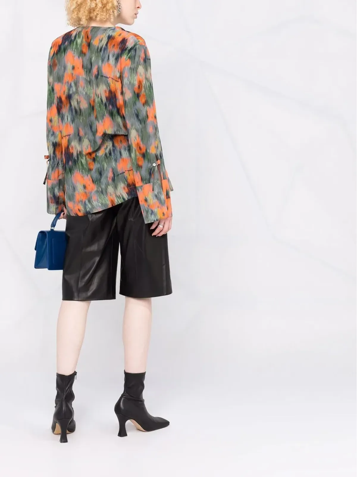Off-White グラフィックプリント シルク ブラウス - 画像4