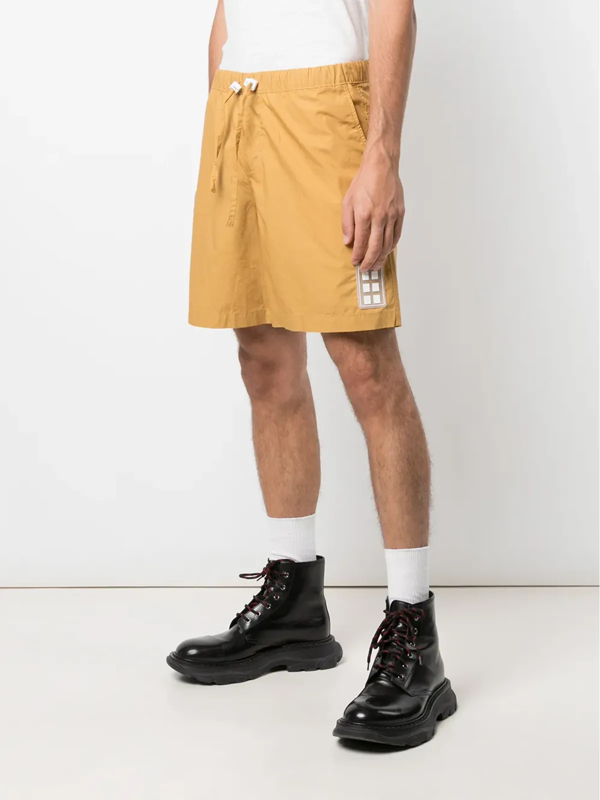 ROMEO HUNTE しわ加工ドローストリングウエストショーツ - イエロー - 画像3