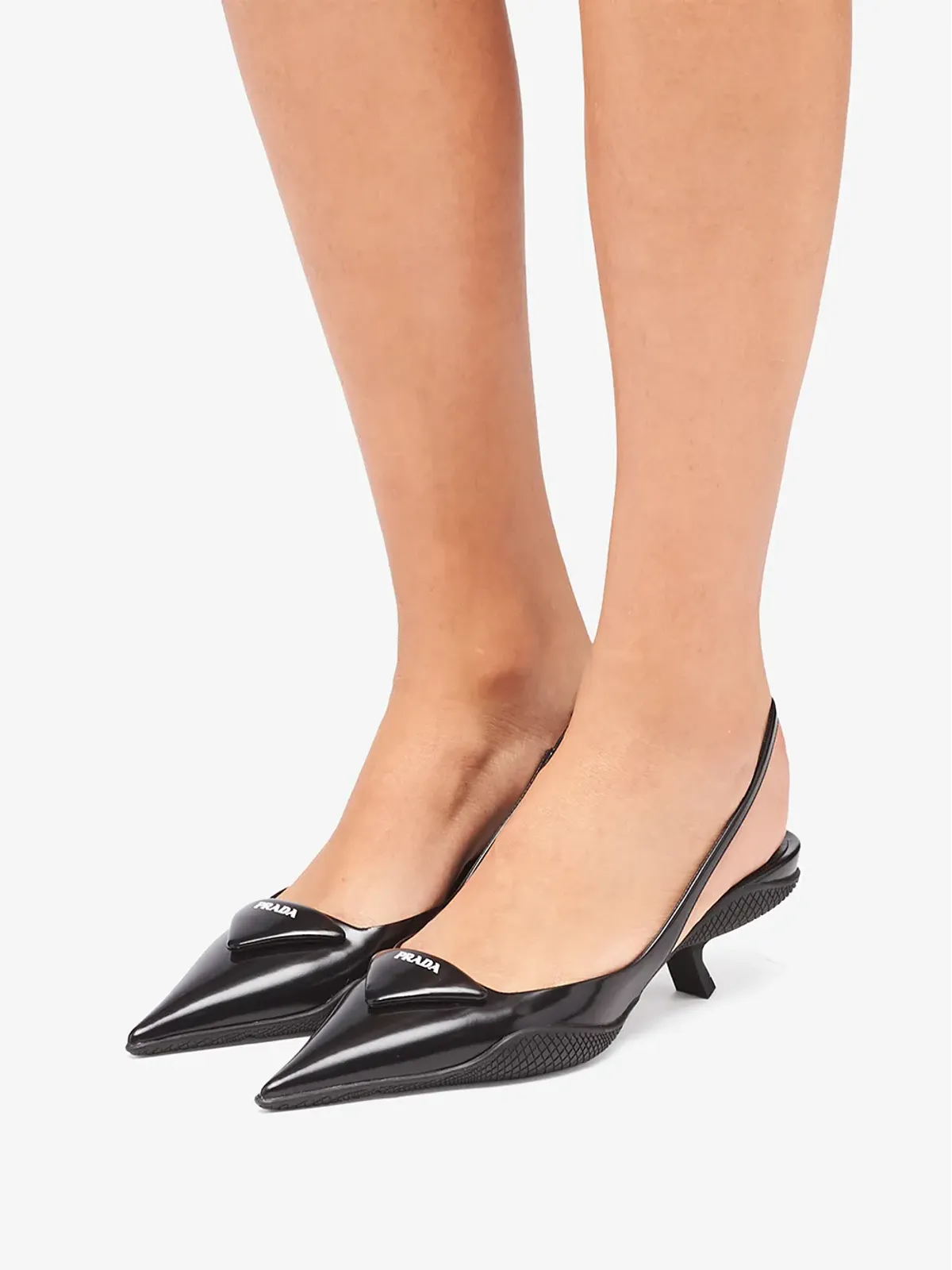 Prada トライアングルパッチ・スリングバックパンプス - 画像5