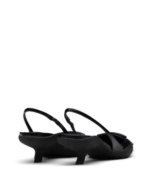 Prada トライアングルパッチ・スリングバックパンプス - サムネイル3