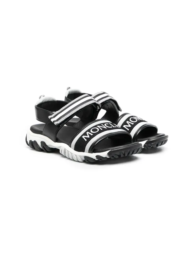 Moncler Enfant Moncler Enfant ロゴフロントストラップサンダル（ブラック）の商品画像