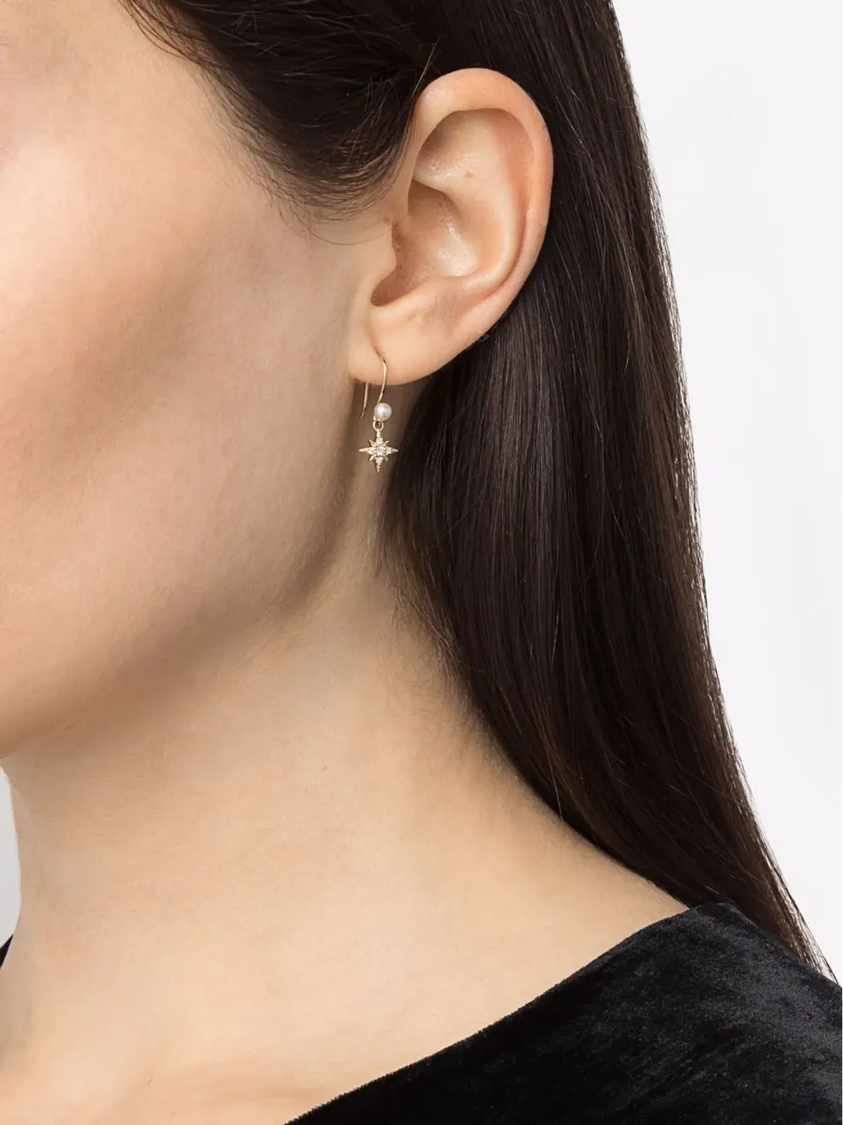 Mizuki 14kt yellow gold pearl diamond small star earrings - 画像2