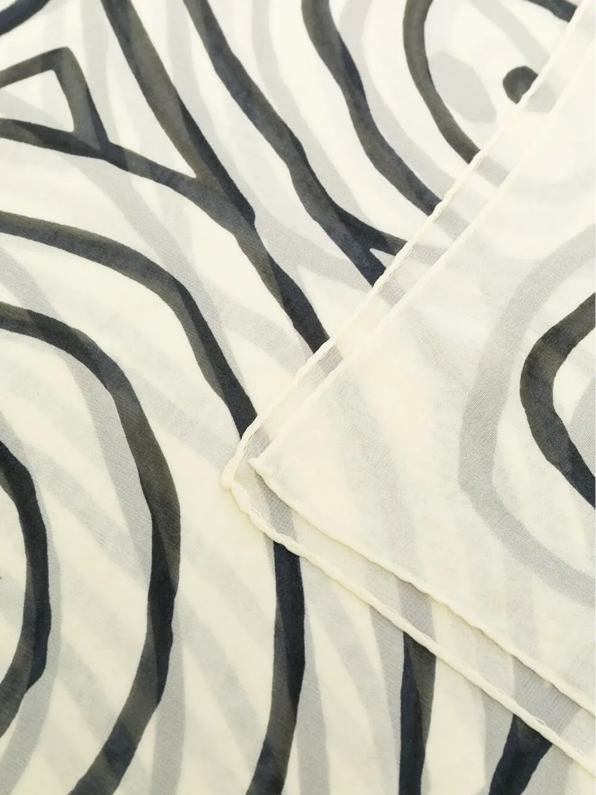 10 CORSO COMO アブストラクトプリント スカーフ - 画像3